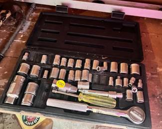 SOCKET SET