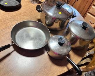 STAINLESS COOKWARE
