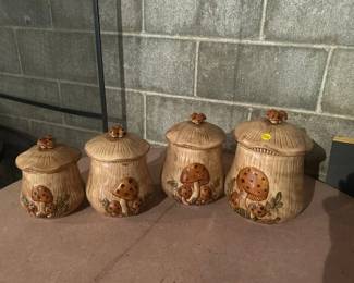 MUSHROOM CANISTER SET