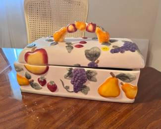 CERAMIC FRUIT BOX