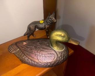  DUCK FIGURE AND BRASS DOG FIGURE