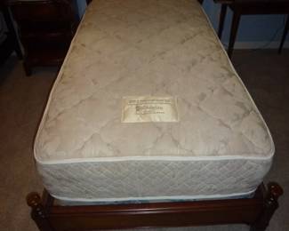 MORGANTON MAHOGANY TWIN BED  