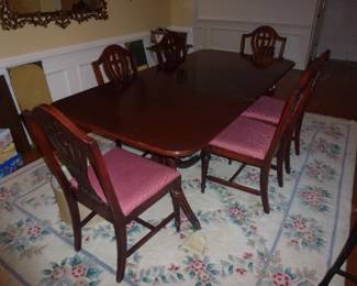 TABLE WITH SUPER CHINESE AREA RUG