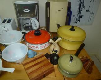 VINTAGE COOKWARE