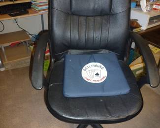 LEATHER OFFICE CHAIR