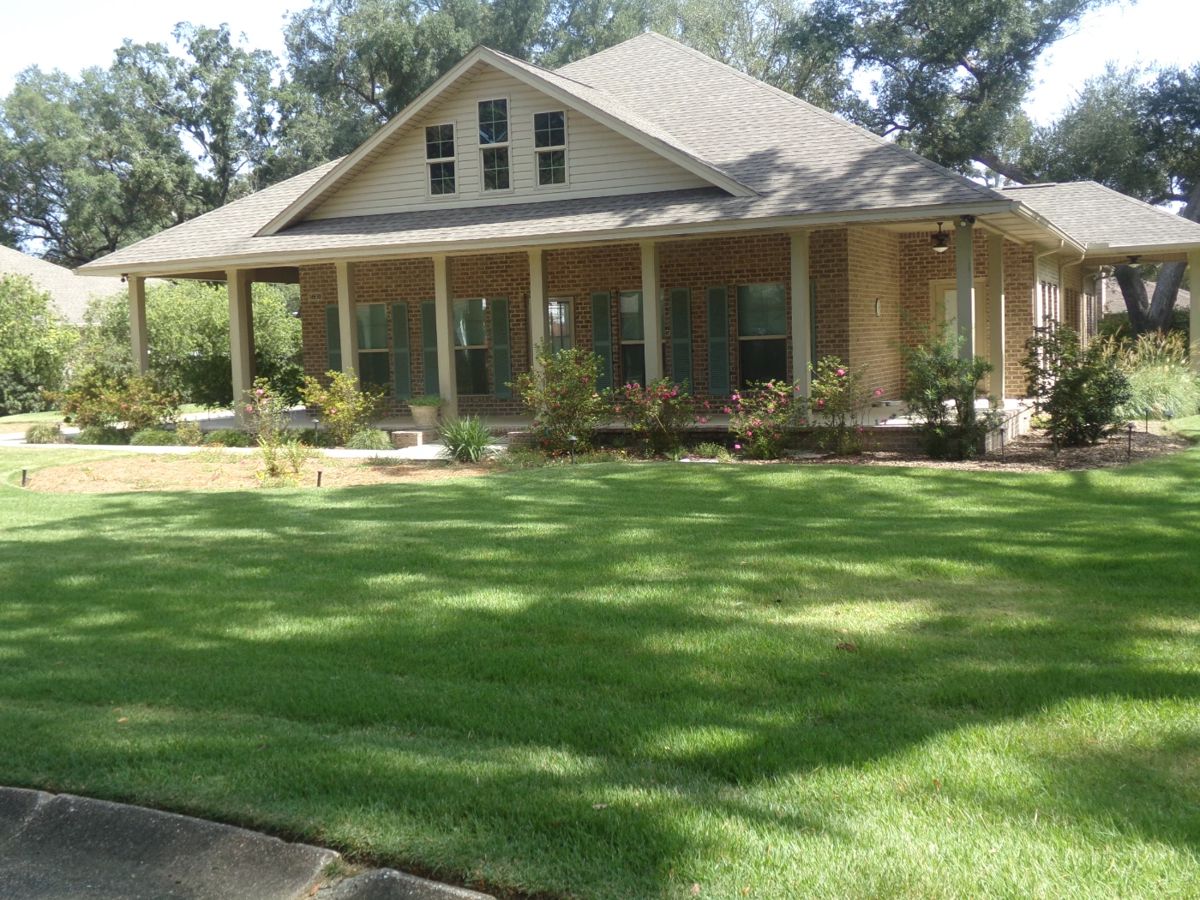 Lillian, Al. Bayside Oaks, Lots of Goodies!!! starts on 10/13/2023