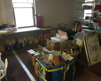 Fill a shopping cart for $40 area (Amazon folding bags are $5 each)