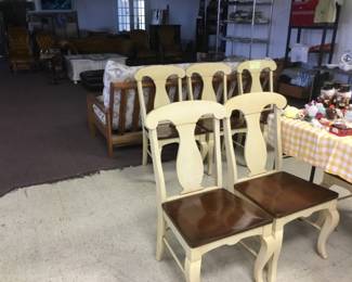 6 Belford chairs, has matching table