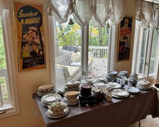 Vintage movie posters, Late Mayers porcelain tableware,
ruby glass tableware, blue and white porcelain tableware