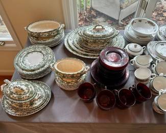 Late Mayers porcelain tableware, ruby glass tableware