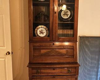 Victorian secretary ($200)