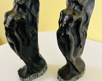 Lady bookends black coral