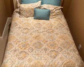 Queen Bed Frame And Linens