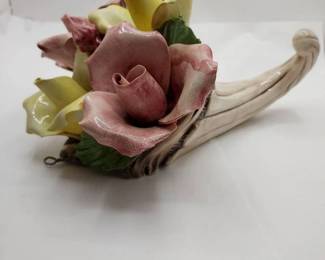 Beautiful Italian Capodimonte Cornacopia