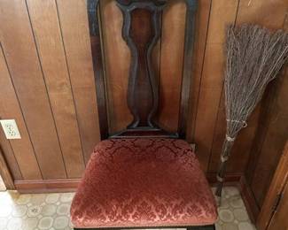 Queen Anne Style Dining Room Chairs