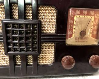 THIS IS SO COOL!! 1946 Knight Ranger Radio, plays with static (it's OLD), cord definitely needs replacing
