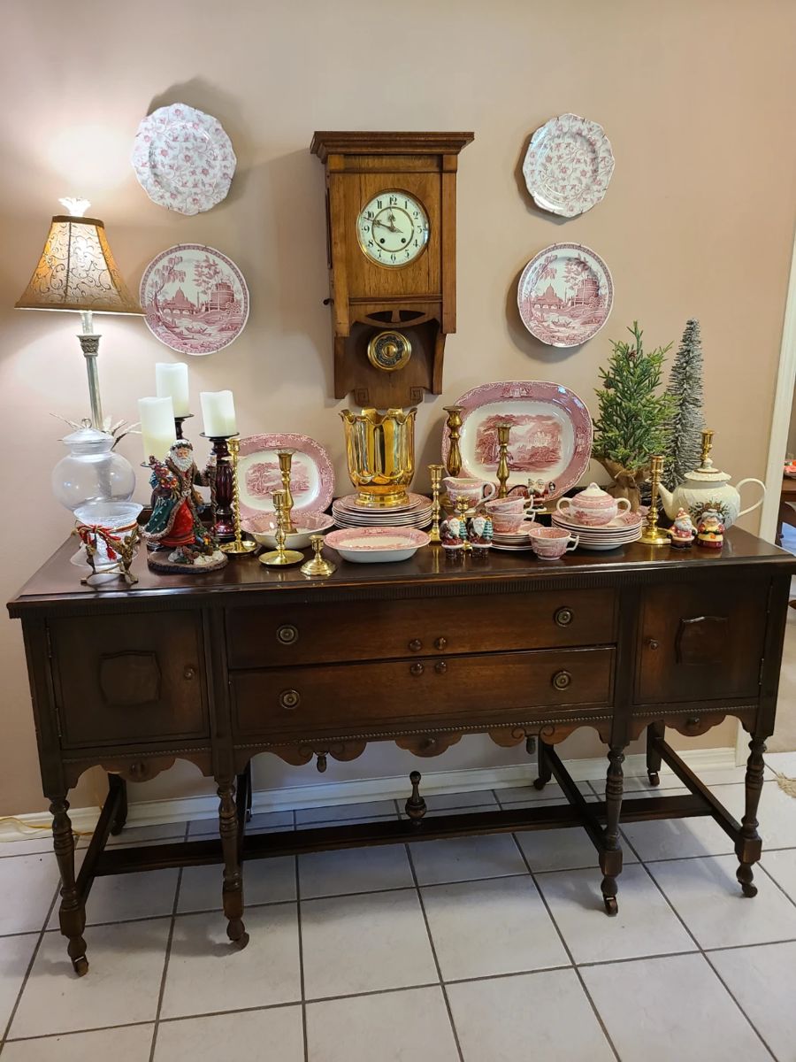 Estate Sale on Dover Circle in Fort Smith, AR starts on 10/13/2023
