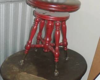 PIANO STOOL
