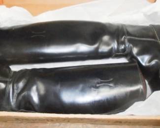 DEVON AIRE BOOTS