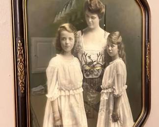 103 The Adams Family 1920s min