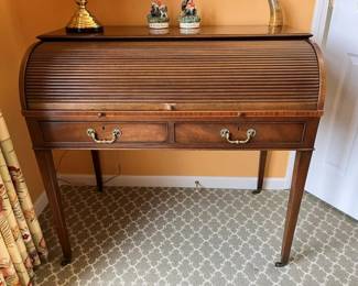 103 Vintage Kittinger Roll Top Deskmin