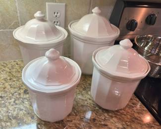 103 Pfaltzgraff Canister Setmin