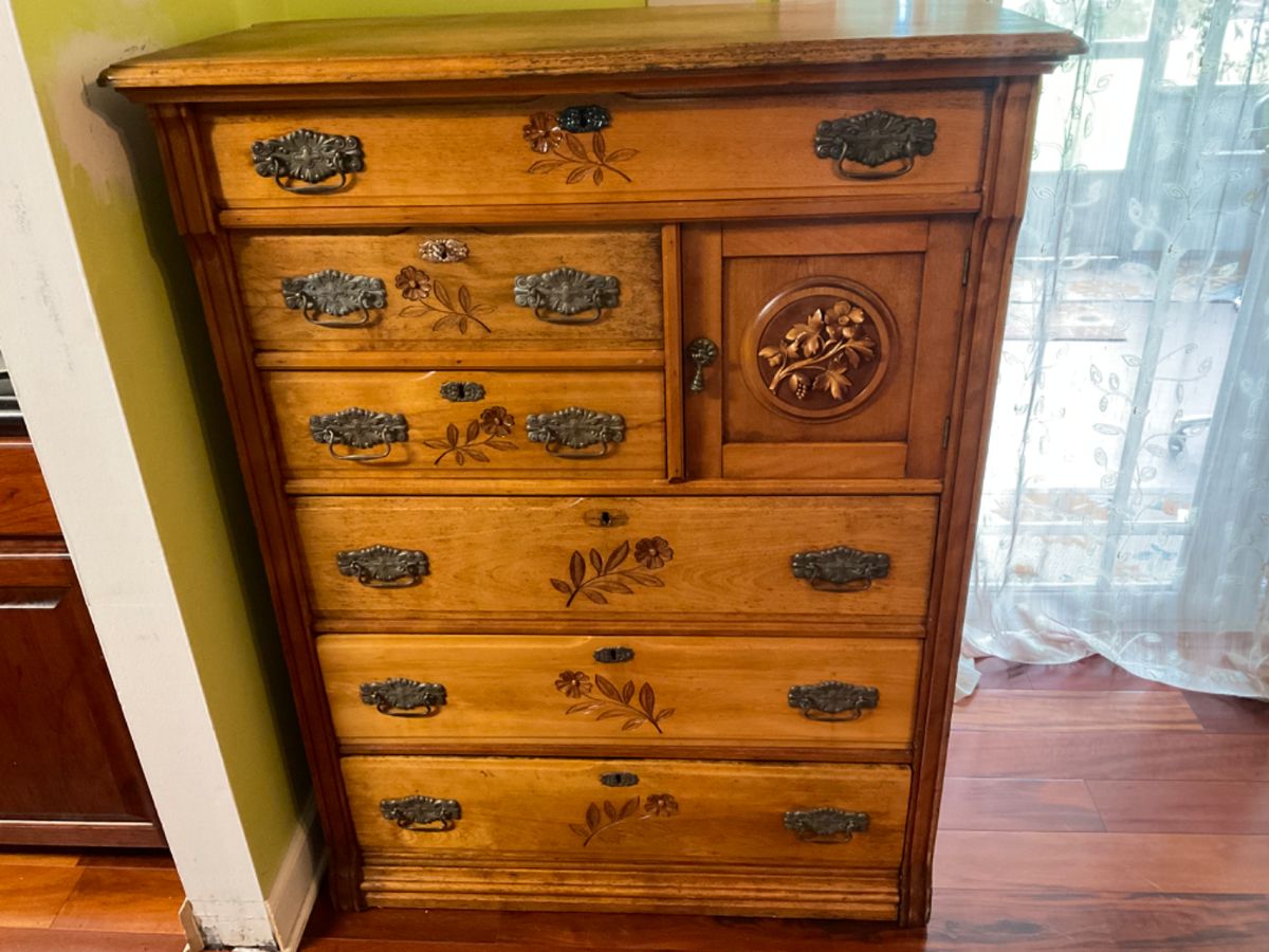 Eclectic Estate Sale in Orlando, FL starts on 10/11/2023