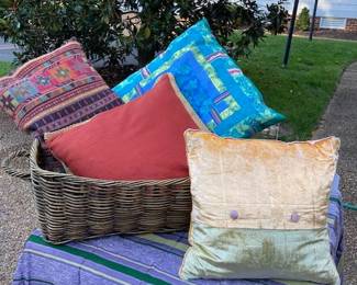 pillows, almost all of these have a pair. Kept in a very clean, smoke free house. 