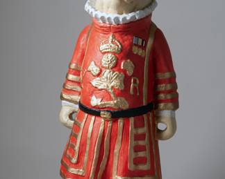 Chalkware Beefeater pig