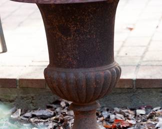 Cast iron planter