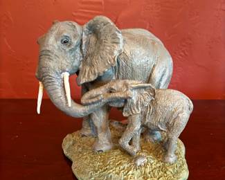 William Holden Wildlife Foundation Collection Limited Edition Elephant 1-2204/9500