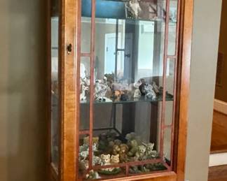 Vintage Lighted Curio Cabinet; Retired Pete Apsit Noah's Ark Holy Herd Animals