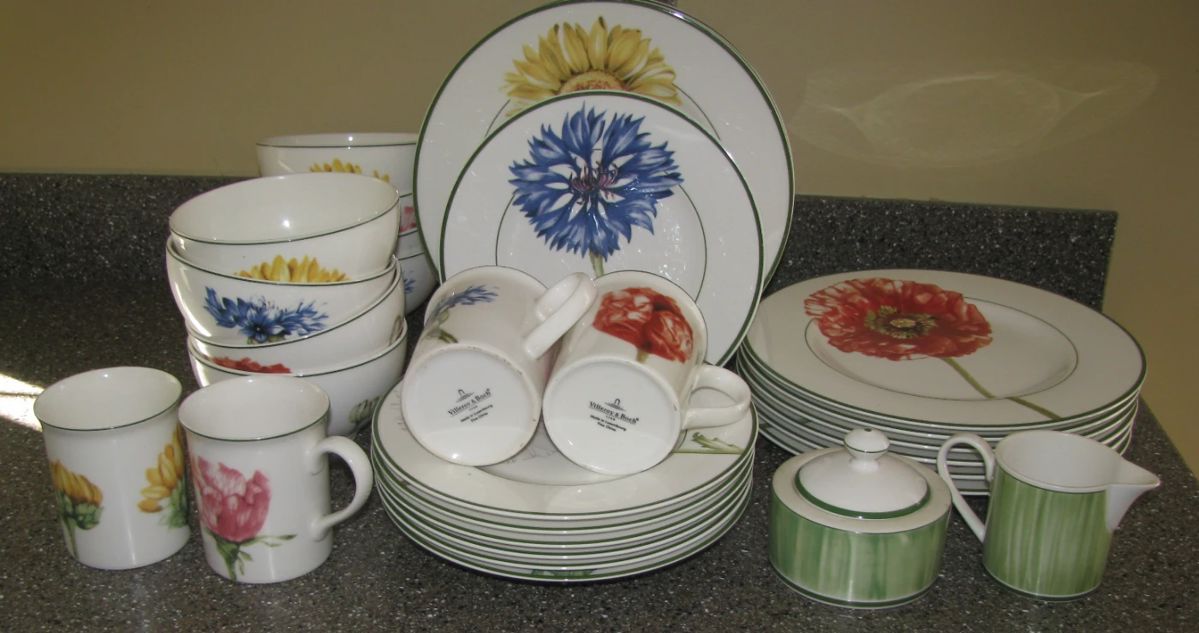 Moving Sale in Erie, PA starts on 10/14/2023