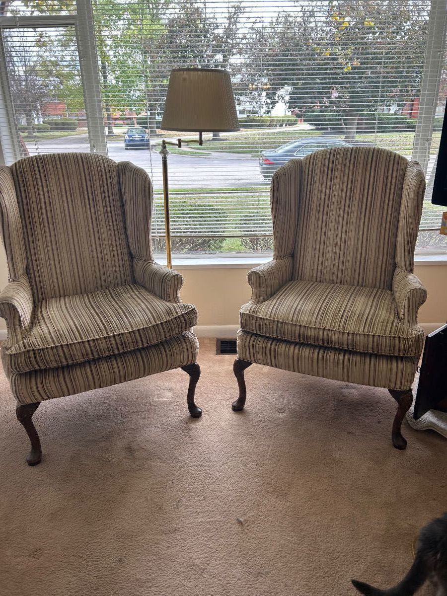 Antique, Vintage & MCM Furniture in Kettering, OH starts on 10/9/2023