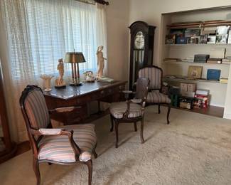 Beautiful Ethan Allen chairs. 