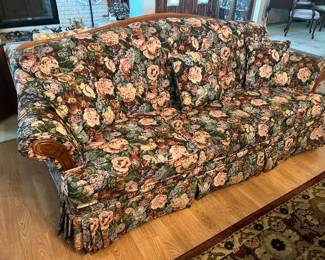 Gorgeous tapestry sofa- In great condition.