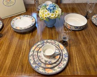Mikasa Garden Harvest dinnerware.