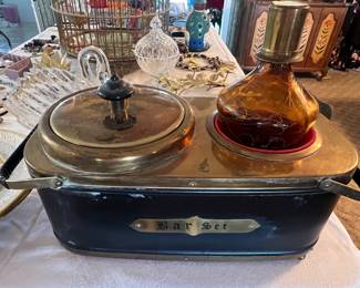 Music Box Bar Set- lift decanter to activate musical notes