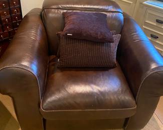 NATUZZI RECLINER SOFA AND 2 CHAIRS