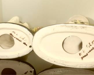 Bottom view of Heidi Schoop figurines