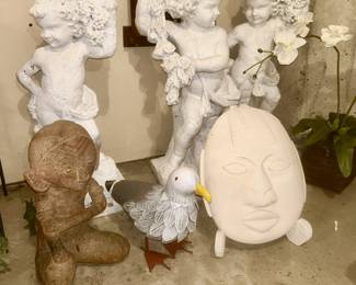 Art pottery, metal bird figure, etc.