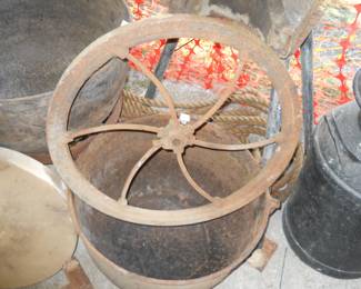 cast iron, wheel, 2 large washpots cast iron, Milk can