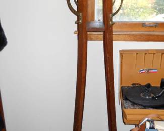 nice oak coat rack