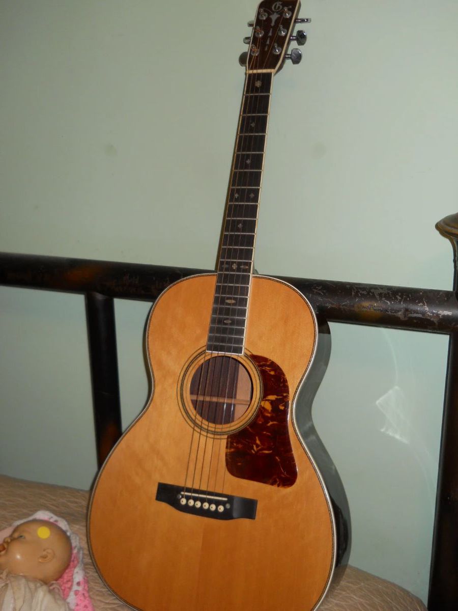 Gallagher GUITAR never played, serial #999 made in 1976 Grand  Concert series