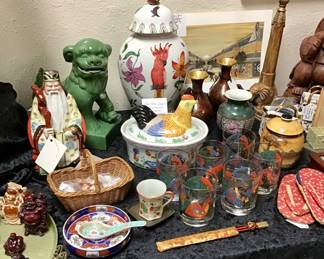 Green crackle Foo Dog. LYNN CHASE DESIGNS “Parrots of Paradise” lidded Jardinere. 