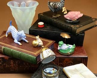 Sabino glass opalescent POISSON vase, Champleve duck – Peking China, Herend Blue Fishnet Terrier, Herend Gold Fishnet Frog Prince, Limoges Box-Green frog in a lovely pinstripe suit, RARE Limoges Bird in a Cage.