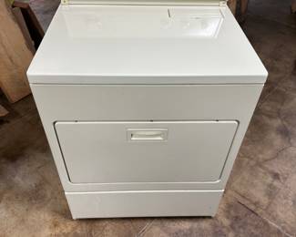 KitchenAid electric dryer, clean and in great condition.