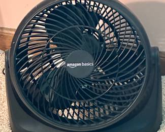 Amazon Basics Fan