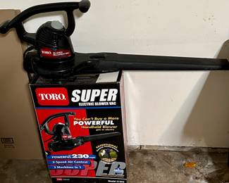 Toro Blower (corded)