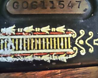 Singer Sewing Machine - Serial # 00611547
